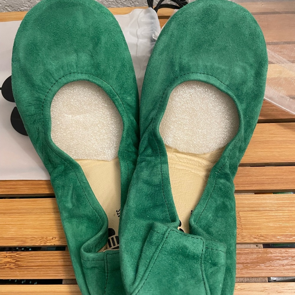 Storehouse Flats, size 8